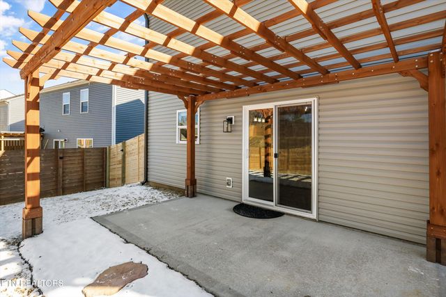 128 Canton Lane, Maryville, TN 37803