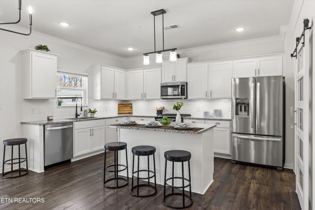 128 Canton Lane, Maryville, TN 37803