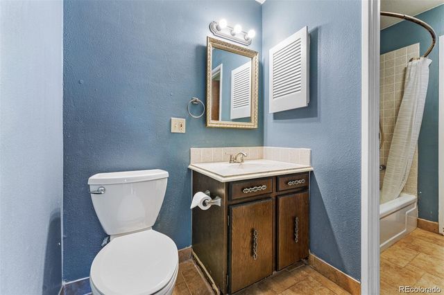 7335 E Quincy Avenue 303, Denver, CO 80237
