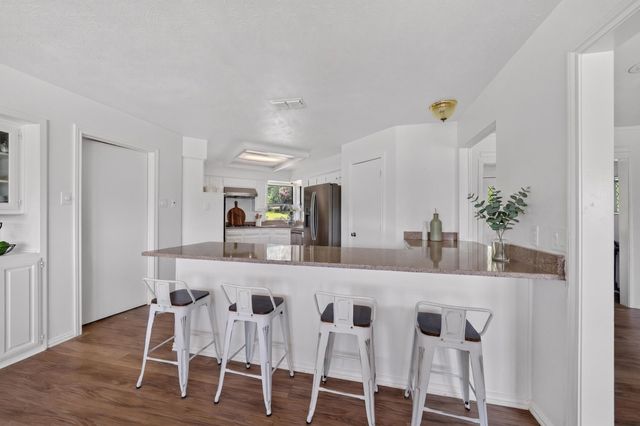 12 Meadowlake Drive, Heath, TX 75032