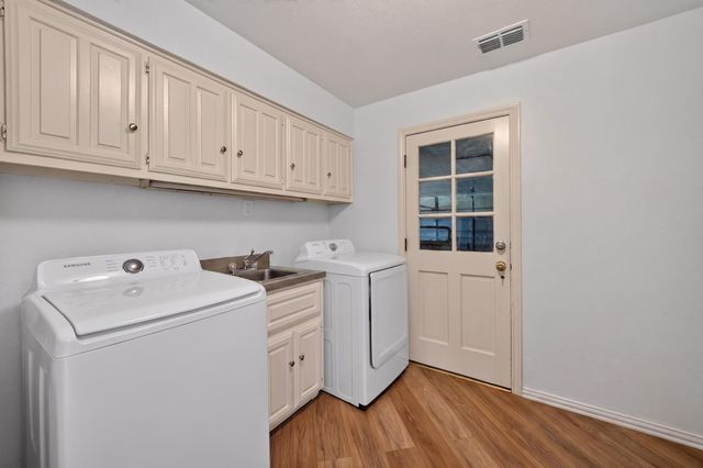 12 Meadowlake Drive, Heath, TX 75032