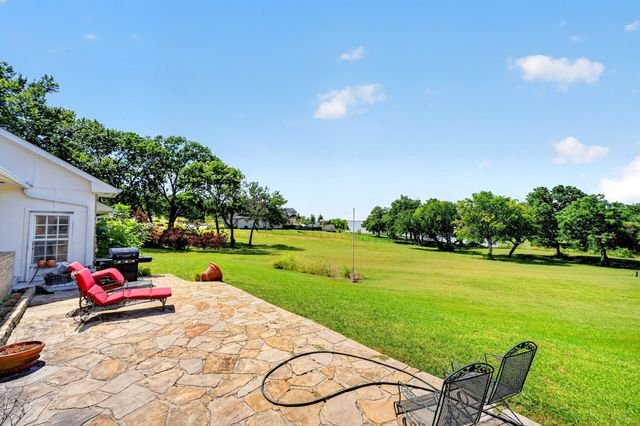 12 Meadowlake Drive, Heath, TX 75032