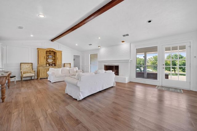 12 Meadowlake Drive, Heath, TX 75032