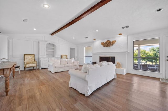 12 Meadowlake Drive, Heath, TX 75032