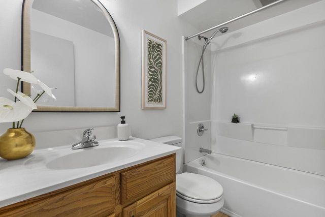1106 N DREW STREET, Appleton, WI 54911