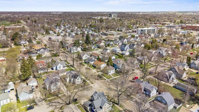 1106 N DREW STREET, Appleton, WI 54911