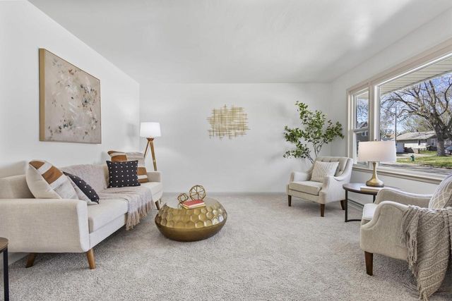 1106 N DREW STREET, Appleton, WI 54911