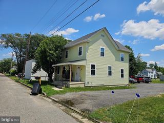 6 MILL ST, Elmer, NJ 08318
