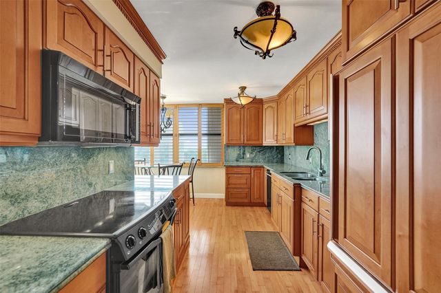 936 Intracoastal Dr 11C, Fort Lauderdale, FL 33304