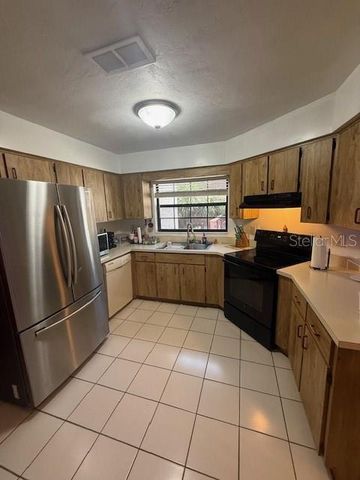 823 LONG MEADOW COURT, Port Orange, FL 32127