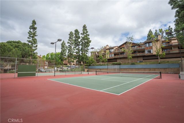 2504 E Willow 107, Signal Hill, CA 90755