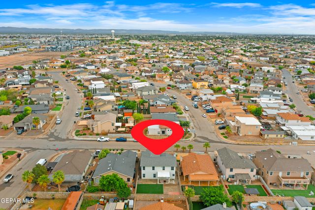 433 CLAIBORNE Street, Horizon City, TX 79928