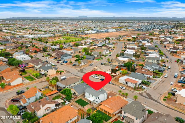 433 CLAIBORNE Street, Horizon City, TX 79928