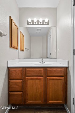 433 CLAIBORNE Street, Horizon City, TX 79928