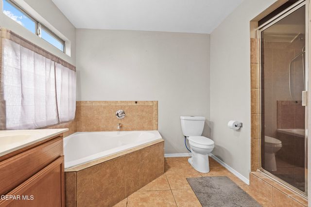 433 CLAIBORNE Street, Horizon City, TX 79928