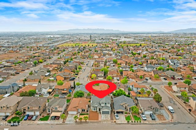 433 CLAIBORNE Street, Horizon City, TX 79928