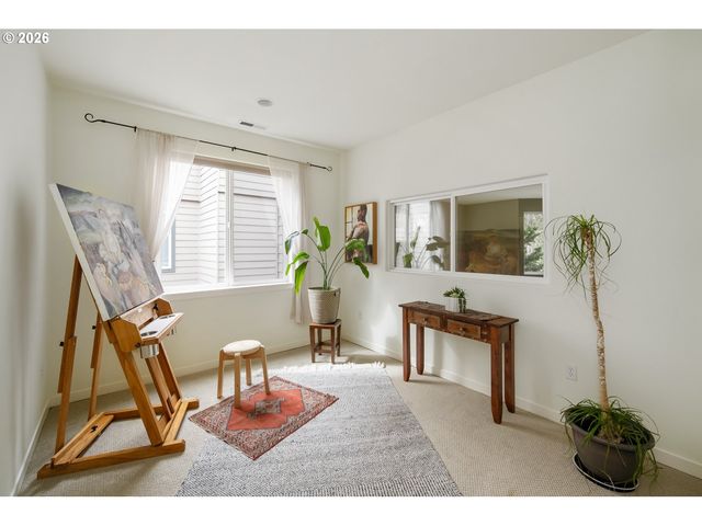 3016 Se BERKELEY Pl, Portland, OR 97202