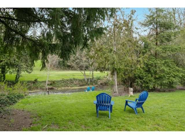 3016 Se BERKELEY Pl, Portland, OR 97202