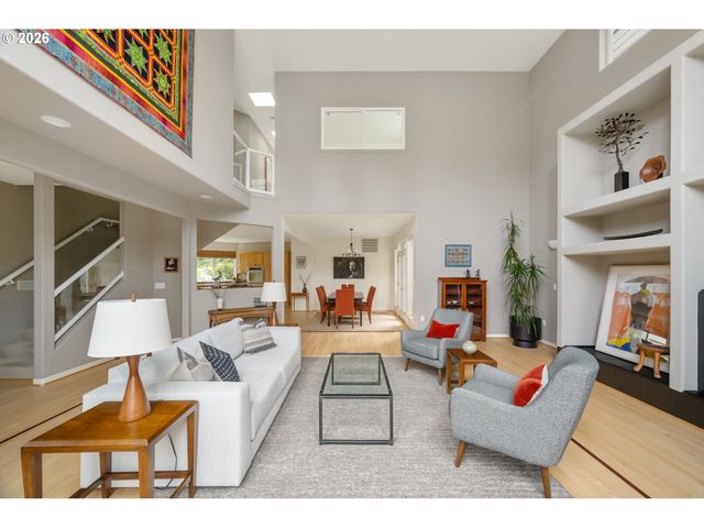 3016 Se BERKELEY Pl, Portland, OR 97202