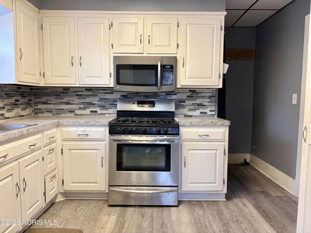 3843 Hoiles Avenue, Toledo, OH 43612