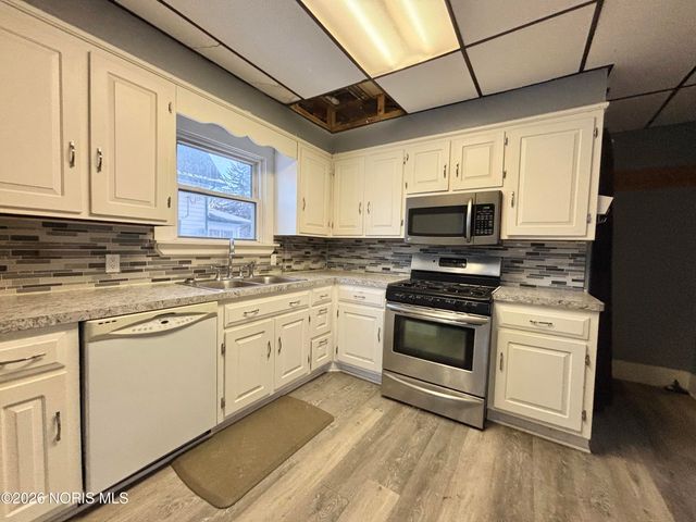 3843 Hoiles Avenue, Toledo, OH 43612