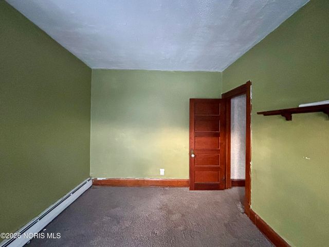 3843 Hoiles Avenue, Toledo, OH 43612