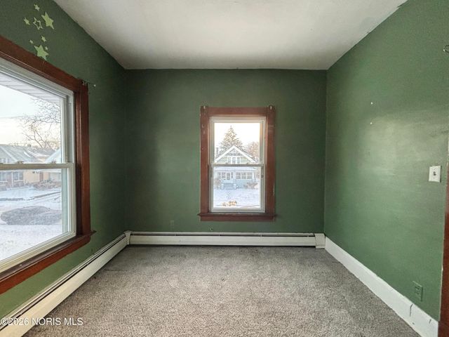 3843 Hoiles Avenue, Toledo, OH 43612