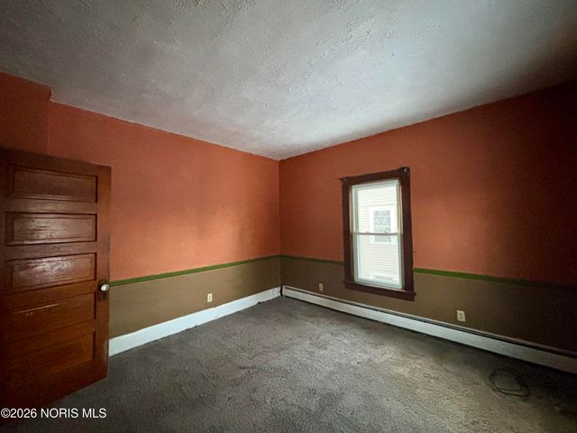 3843 Hoiles Avenue, Toledo, OH 43612