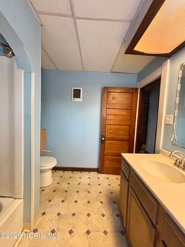 3843 Hoiles Avenue, Toledo, OH 43612