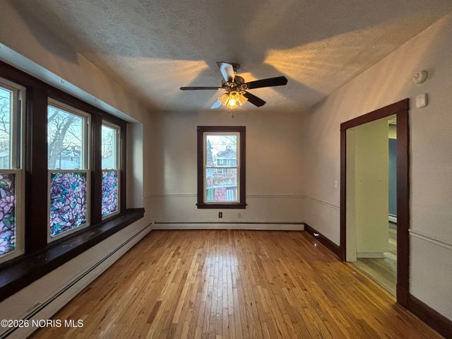 3843 Hoiles Avenue, Toledo, OH 43612