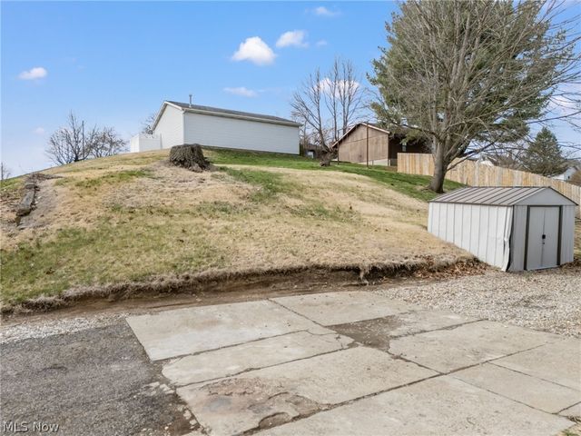 831 9th Street SW, Massillon, OH 44647