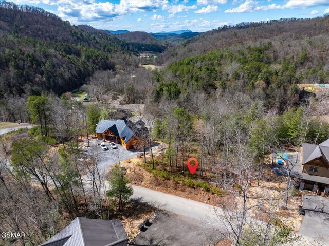 3 Mountain Ash Way, Sevierville, TN 37876