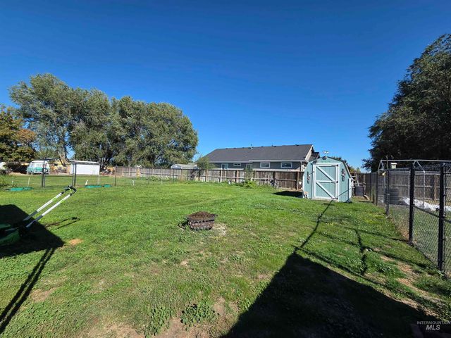 1610 S Midland Blvd, Nampa, ID 83686