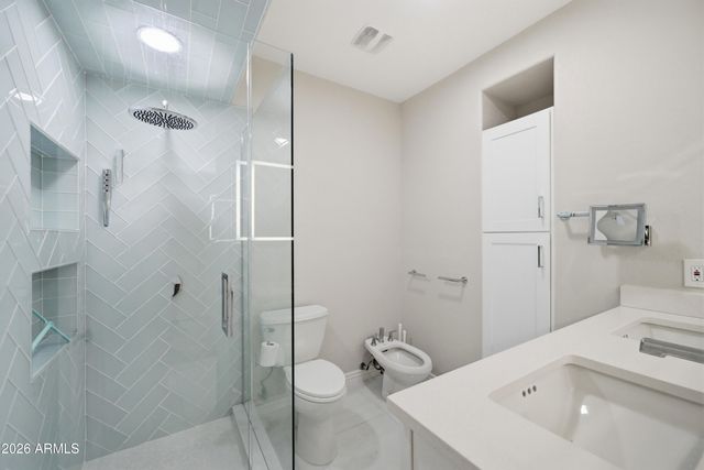6833 E ACOMA Drive, Scottsdale, AZ 85254