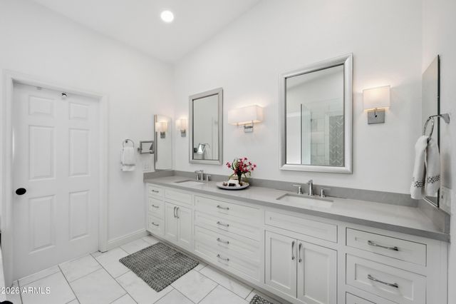 6833 E ACOMA Drive, Scottsdale, AZ 85254