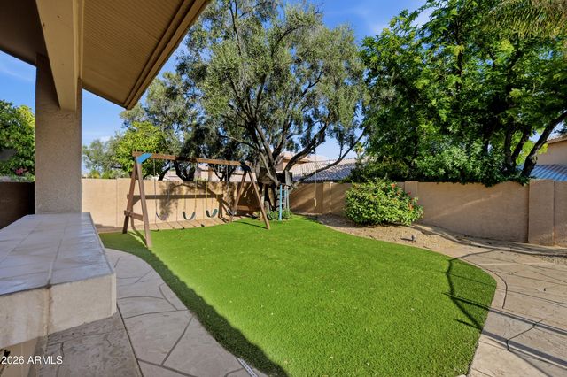 6833 E ACOMA Drive, Scottsdale, AZ 85254