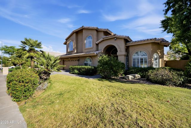 6833 E ACOMA Drive, Scottsdale, AZ 85254
