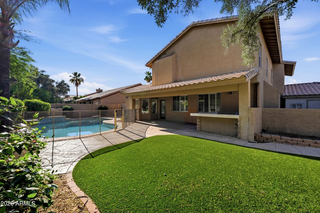 6833 E ACOMA Drive, Scottsdale, AZ 85254 — photo 2