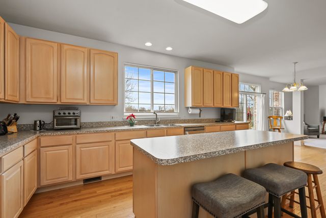 2311 Hazeltime Drive, Vernon Hills, IL 60061