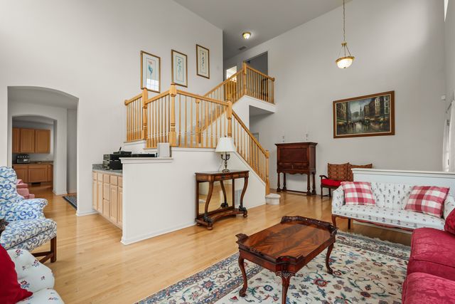 2311 Hazeltime Drive, Vernon Hills, IL 60061