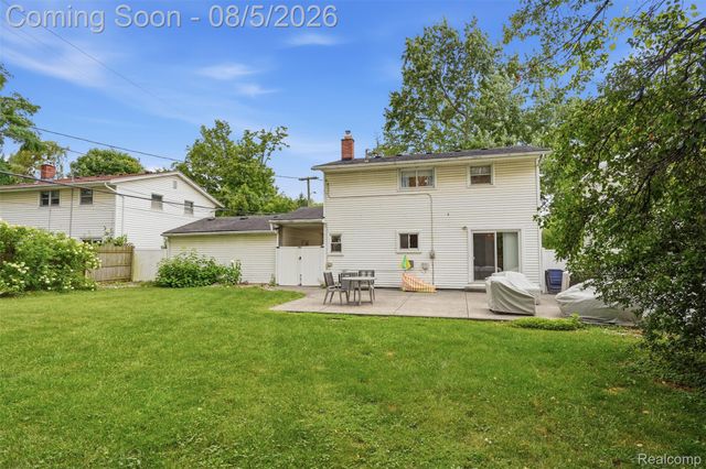 105 Highlake Avenue, Ann Arbor, MI 48103
