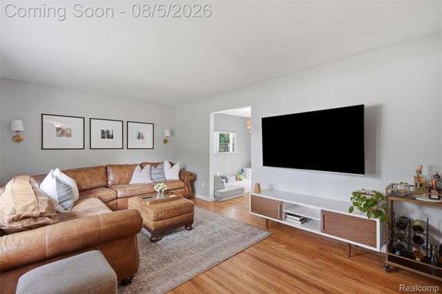 105 Highlake Avenue, Ann Arbor, MI 48103