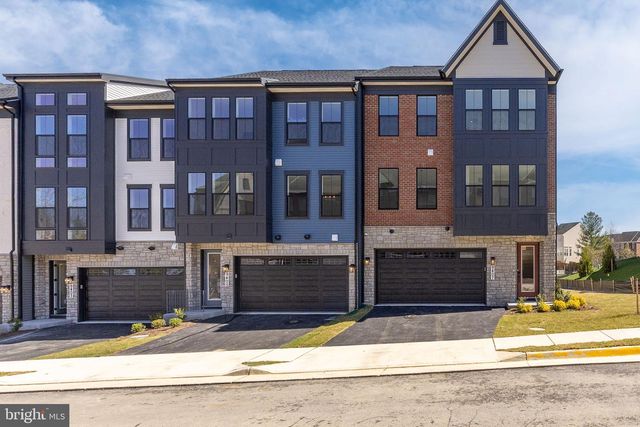 8454 BEGONIA LN, Lorton, VA 22079
