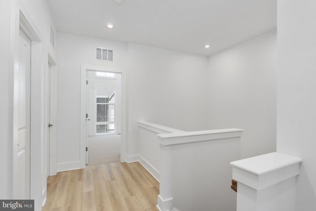 8454 BEGONIA LN, Lorton, VA 22079