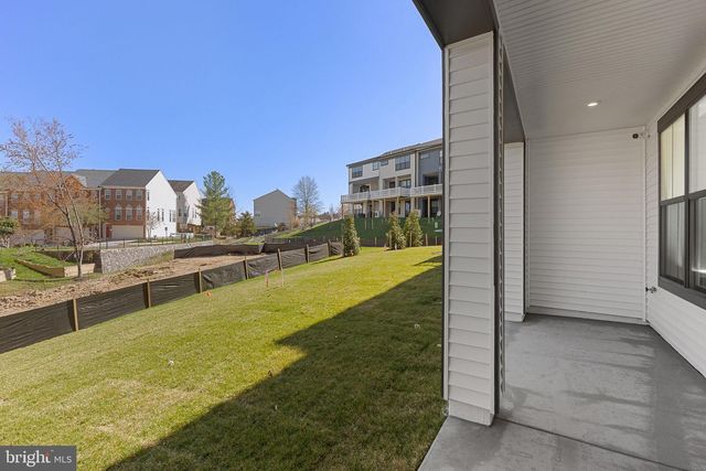 8454 BEGONIA LN, Lorton, VA 22079
