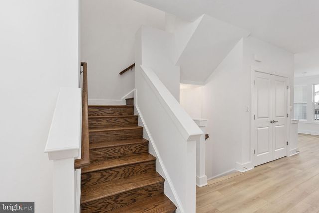 8454 BEGONIA LN, Lorton, VA 22079