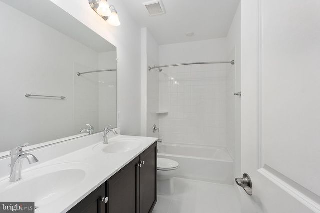 8454 BEGONIA LN, Lorton, VA 22079