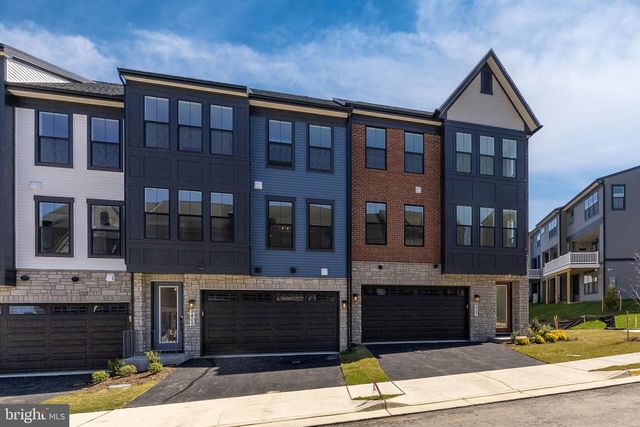 8454 BEGONIA LN, Lorton, VA 22079