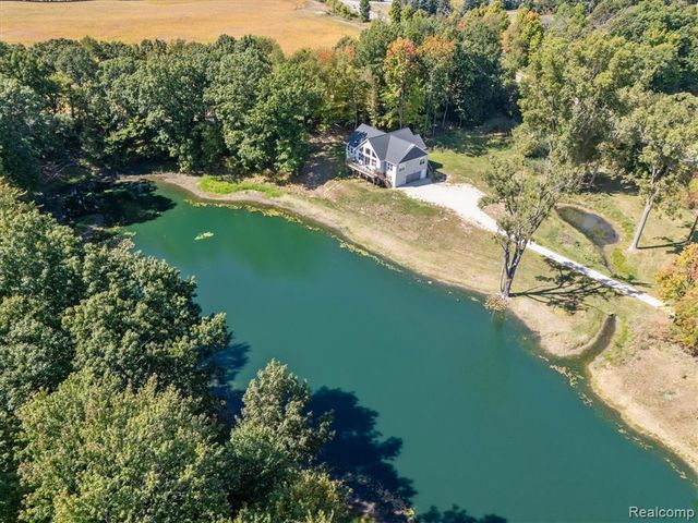 441 W Dryden Road, Metamora, MI 48455