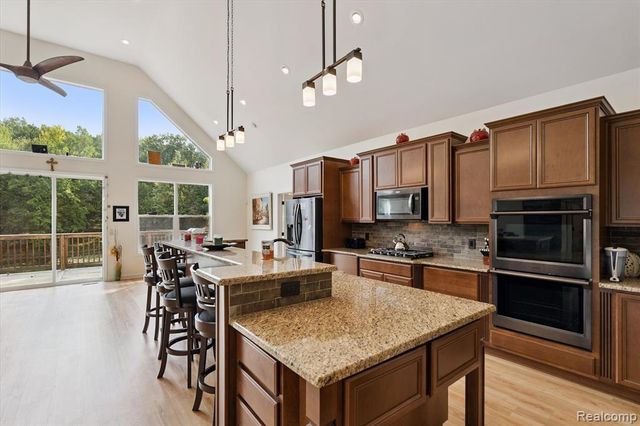 441 W Dryden Road, Metamora, MI 48455